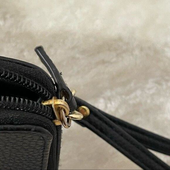 Buxton Wristet Zippered Travel Organize Convenient Pebbled Black - Picture 11 of 13